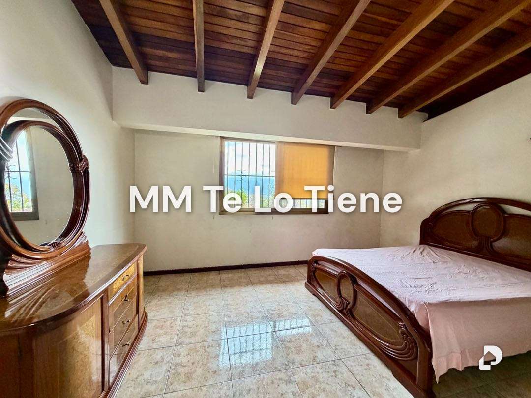 House in Alto Prado, Caracas – 22