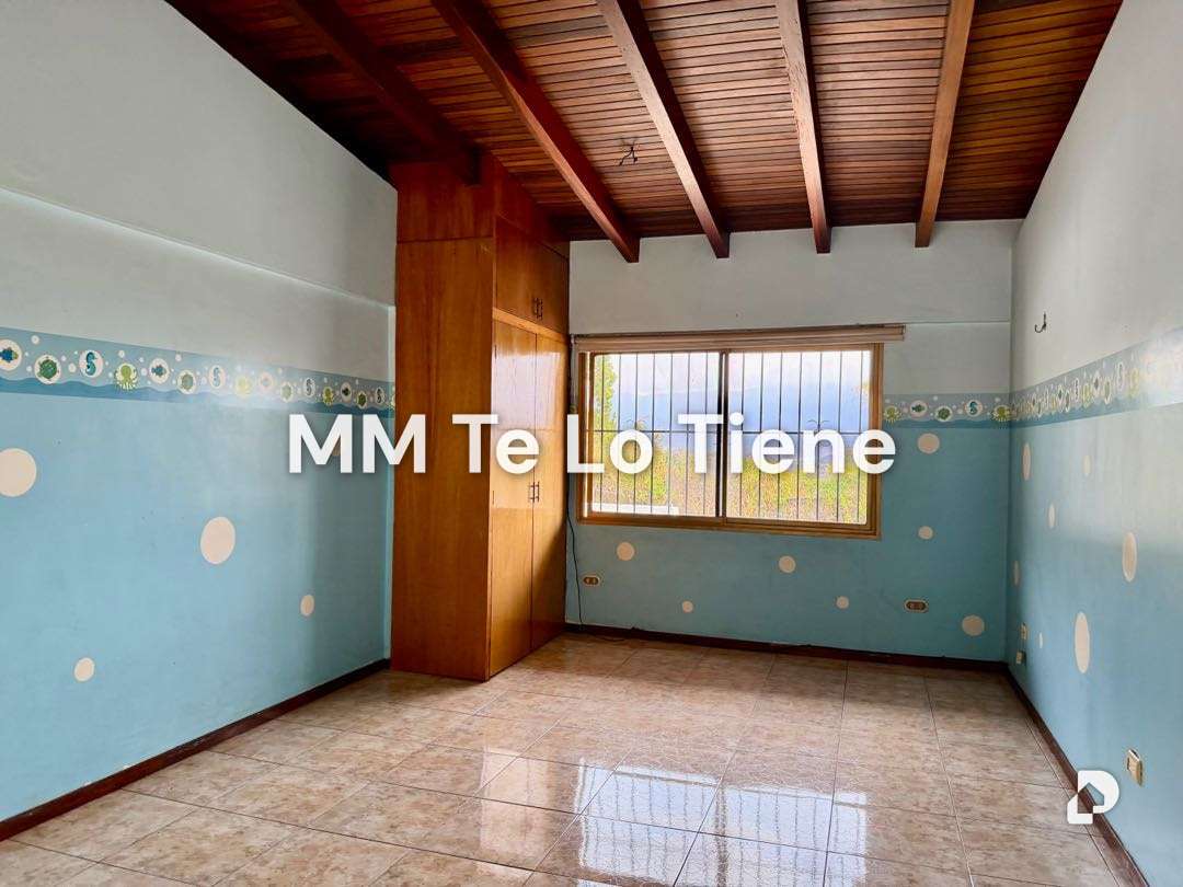 House in Alto Prado, Caracas – 32