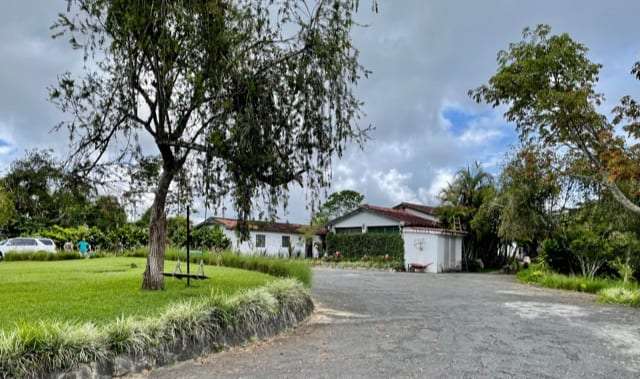 Terreno en Los Guayabitos, Caracas - 1