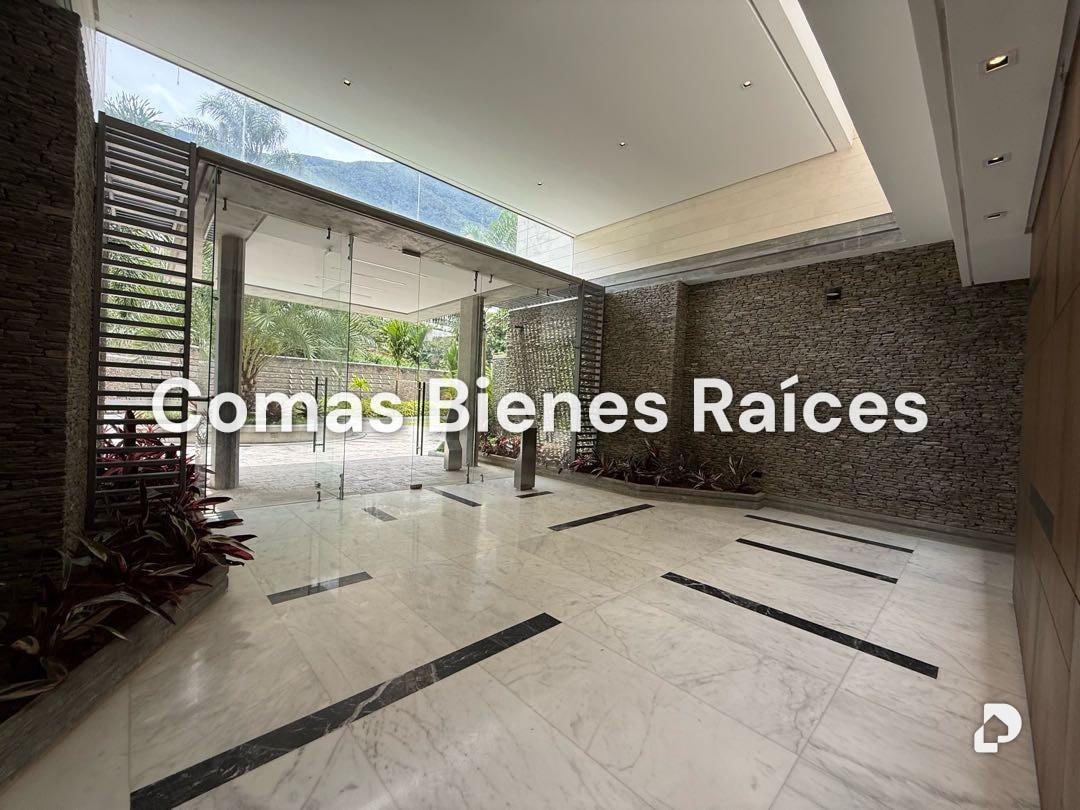 Apartamento en Altamira, Caracas – 2