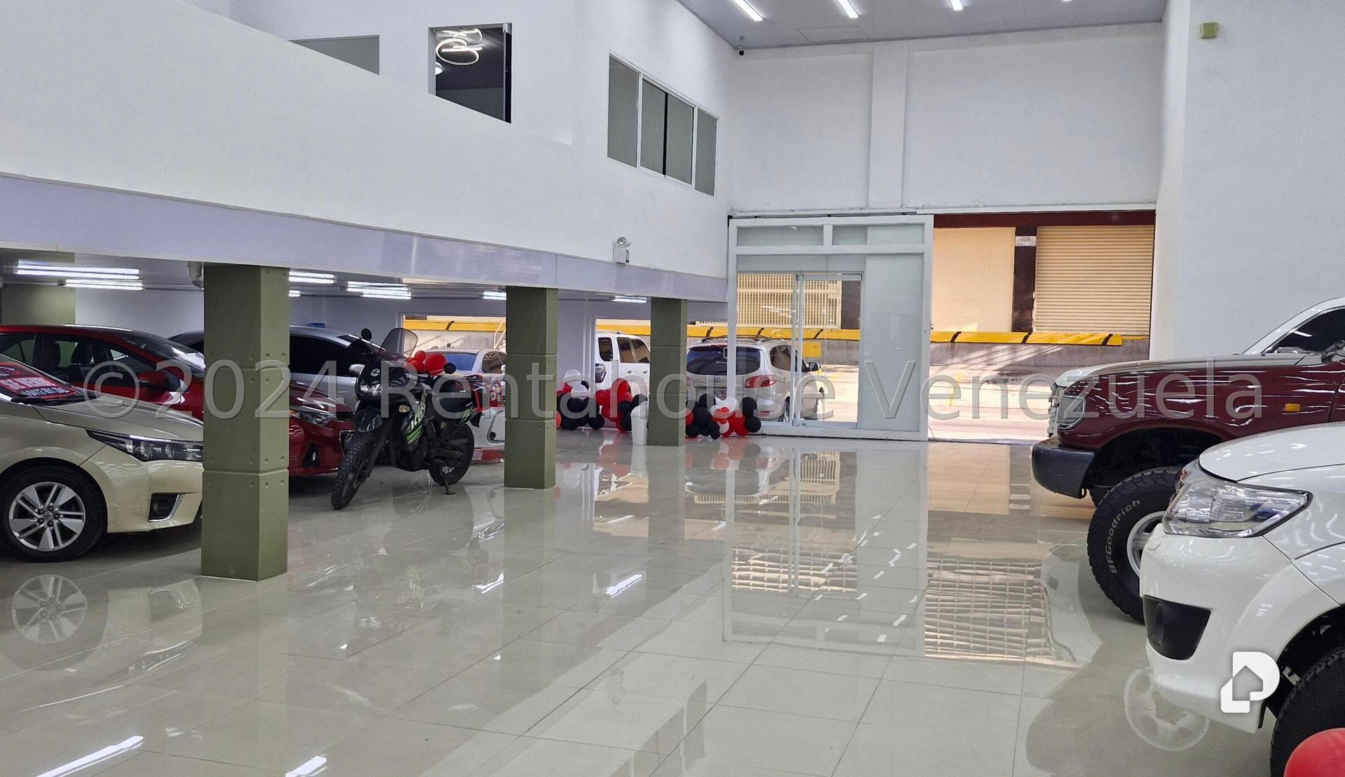 Local comercial en Los Cortijos de Lourdes, Caracas – 1