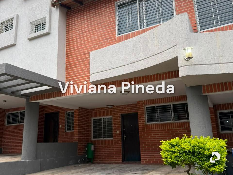 Townhouse en Mañongo, Naguanagua – 2