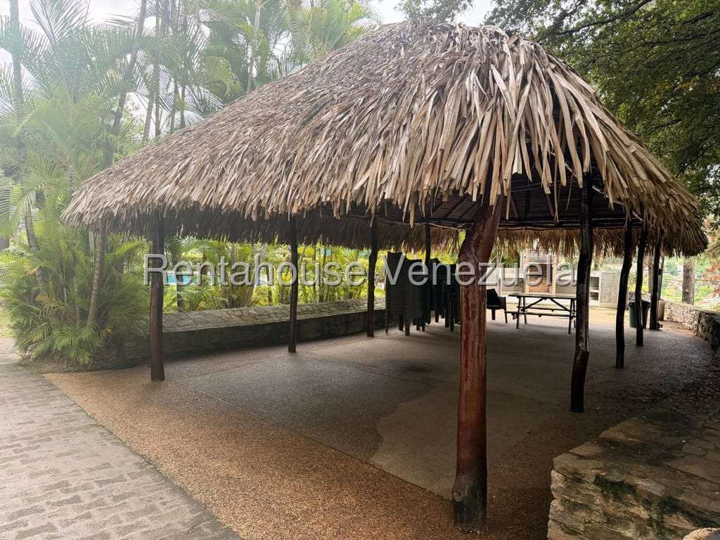 Apartamento en Las Esmeraldas, Caracas
