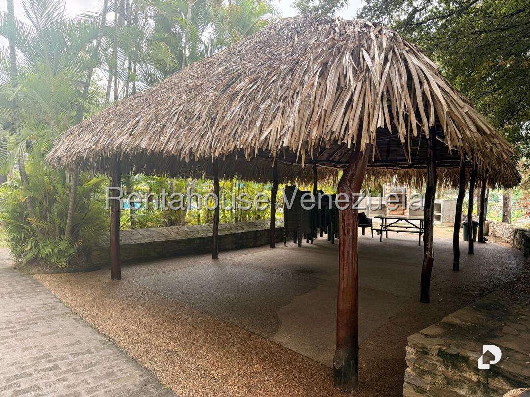 Apartamento en Las Esmeraldas, Caracas – 3