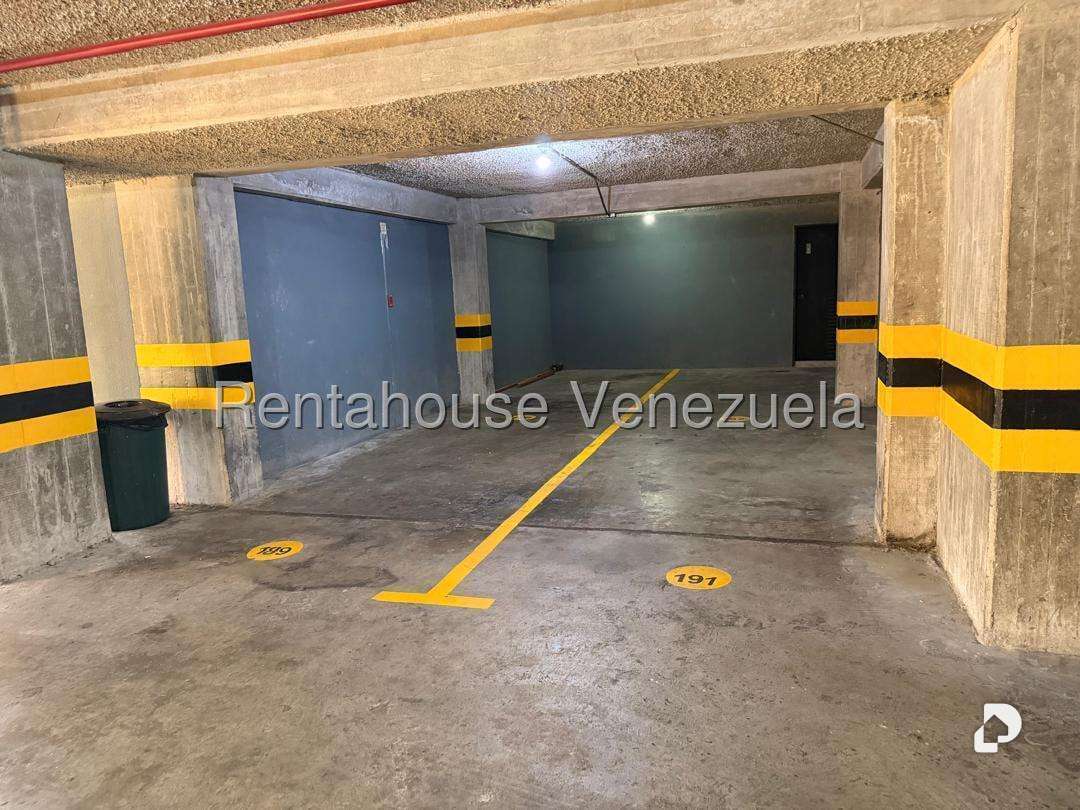 Apartamento en Las Esmeraldas, Caracas – 20