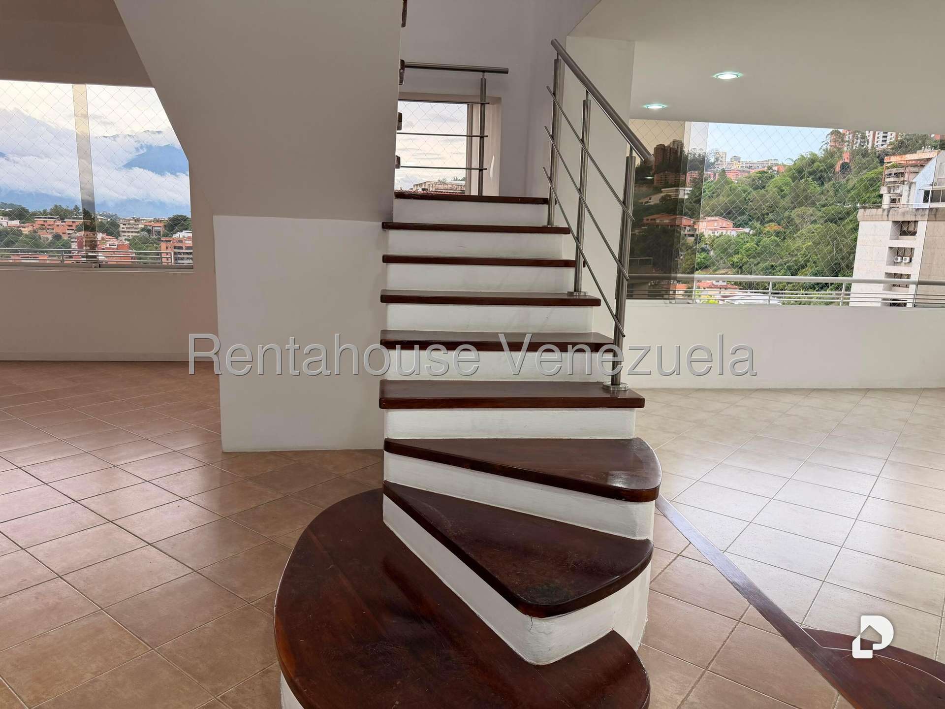 Apartamento en Las Esmeraldas, Caracas – 10