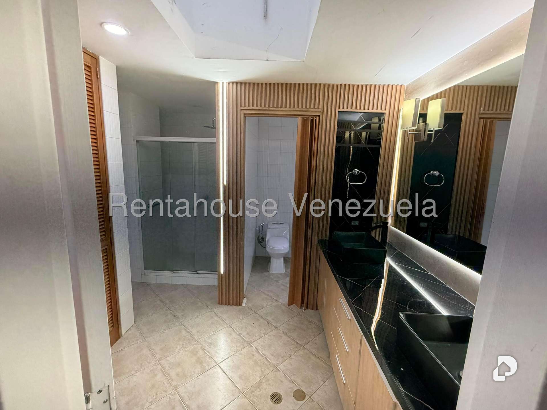 Apartamento en Las Esmeraldas, Caracas – 13