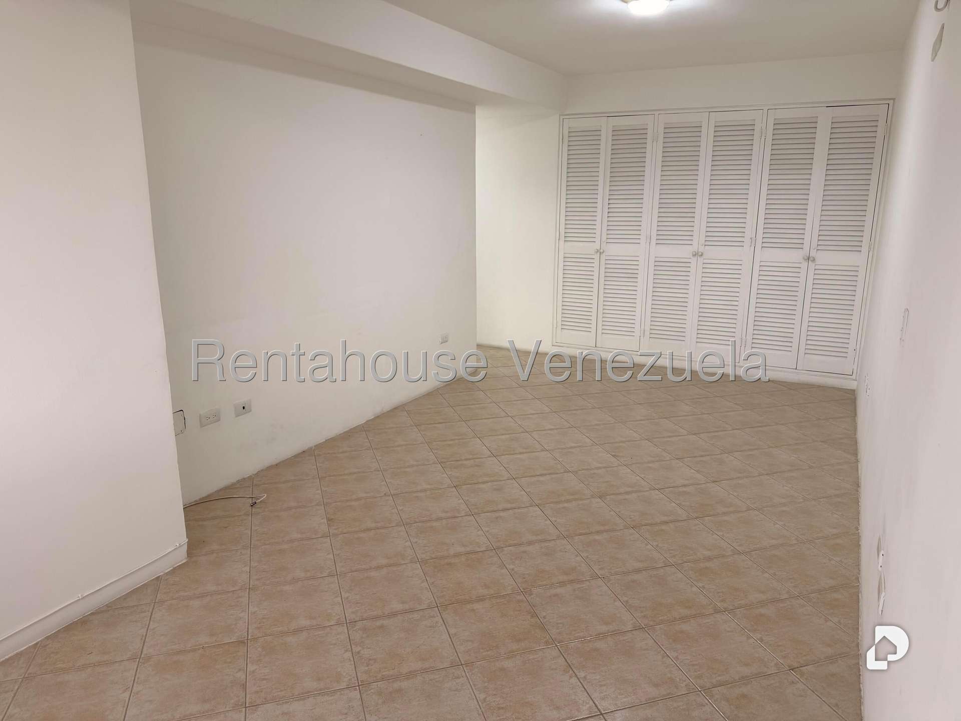 Apartamento en Las Esmeraldas, Caracas – 6