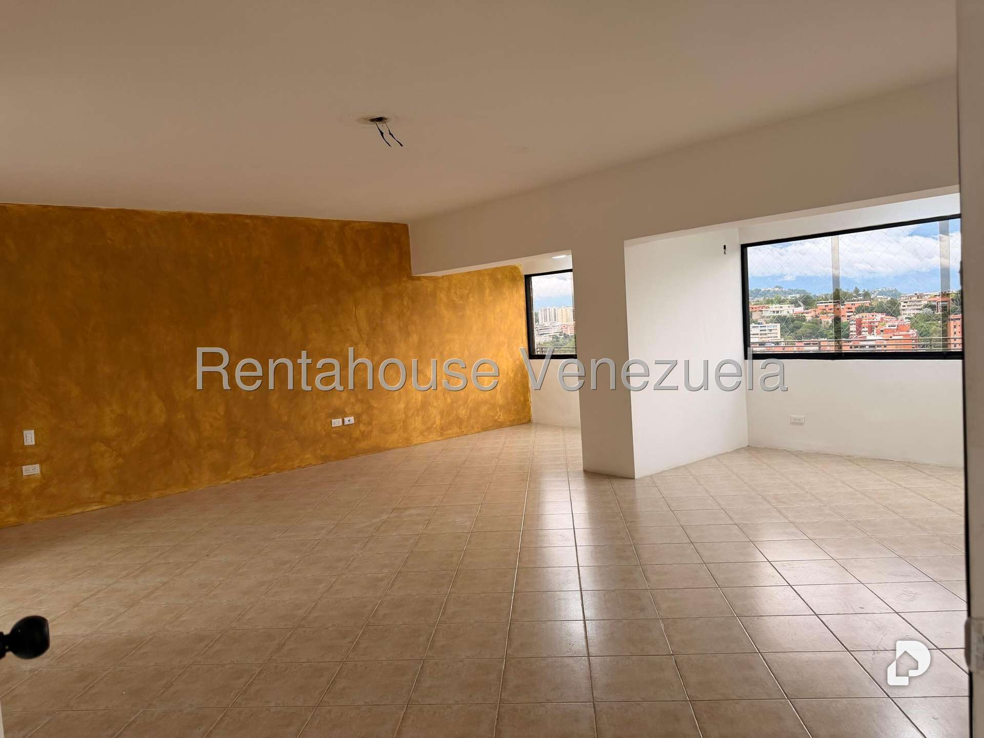 Apartamento en Las Esmeraldas, Caracas – 11