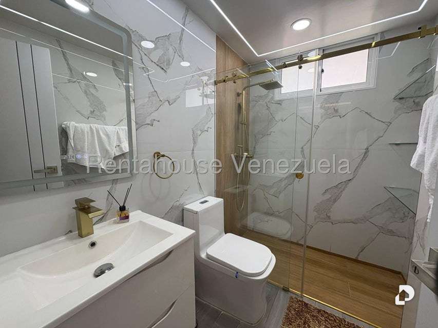 Apartamento en Cumbres de Curumo, Caracas – 13
