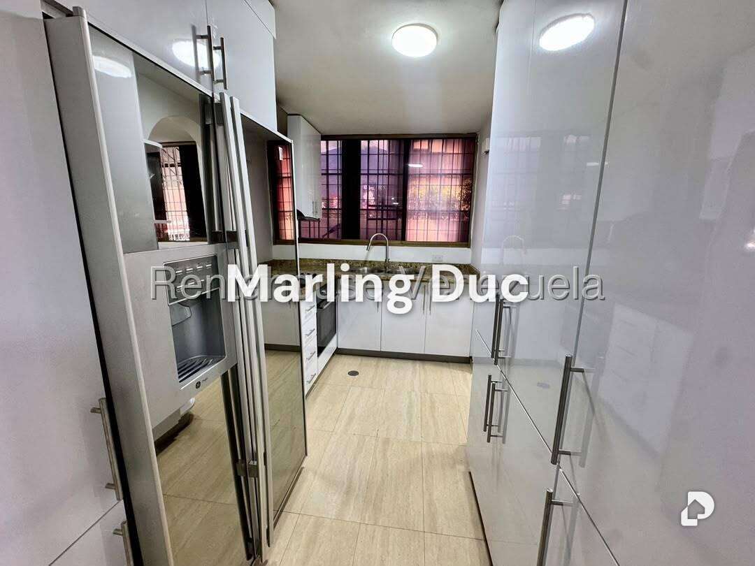 Apartamento en Las Mercedes, Caracas – 6
