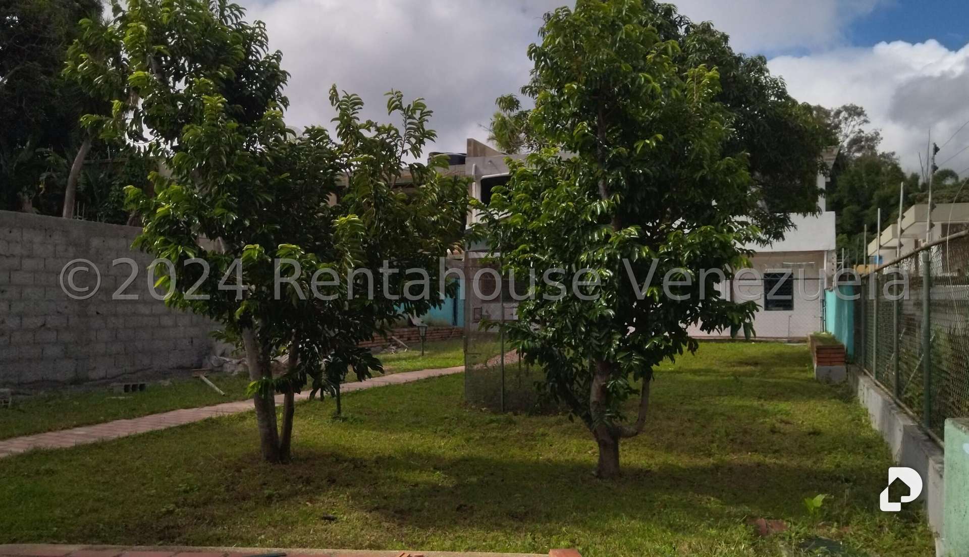Casa en Los Pomelos, Caracas – 30
