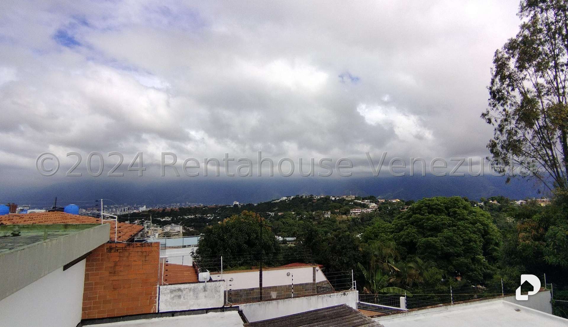 Casa en Los Pomelos, Caracas – 52