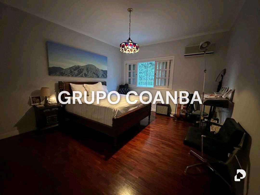 Casa en Altamira, Caracas – 15