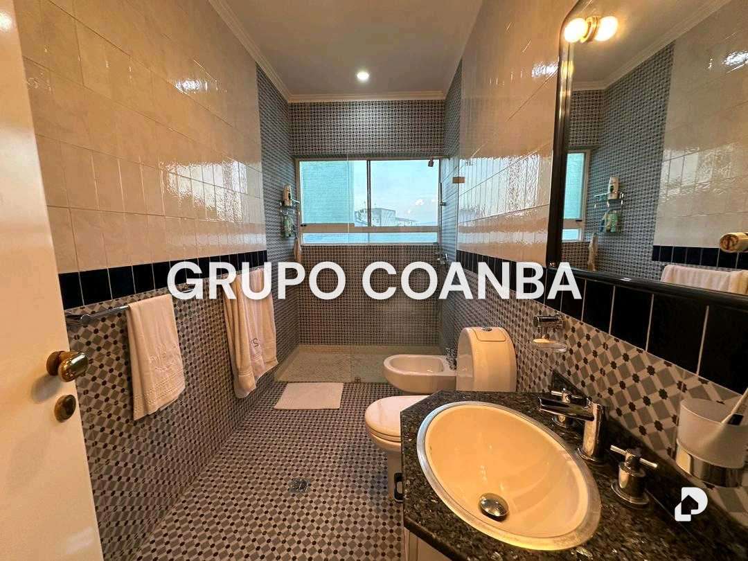 Casa en Altamira, Caracas – 18