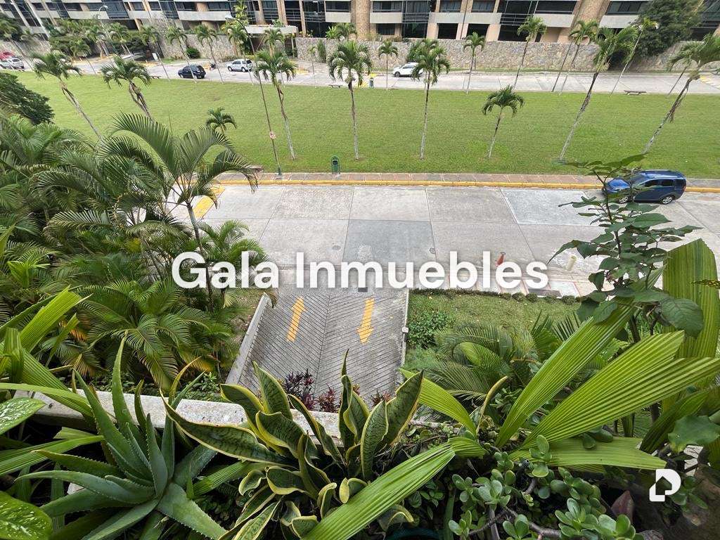 Apartamento en Lomas de La Lagunita, Caracas – 18