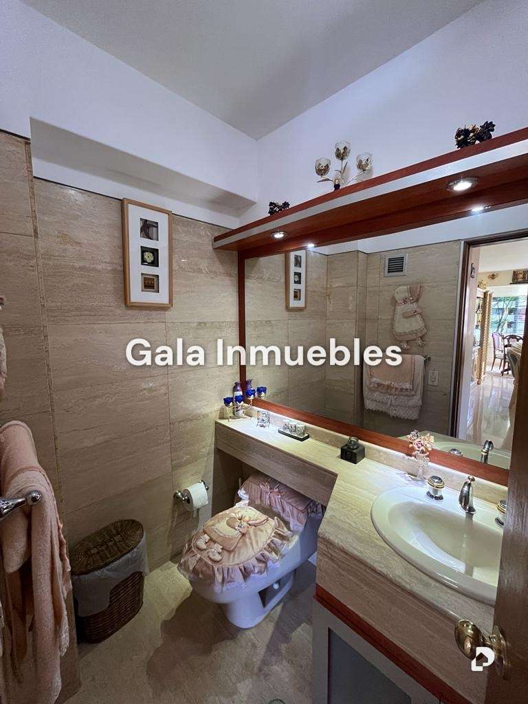 Apartamento en Lomas de La Lagunita, Caracas – 6