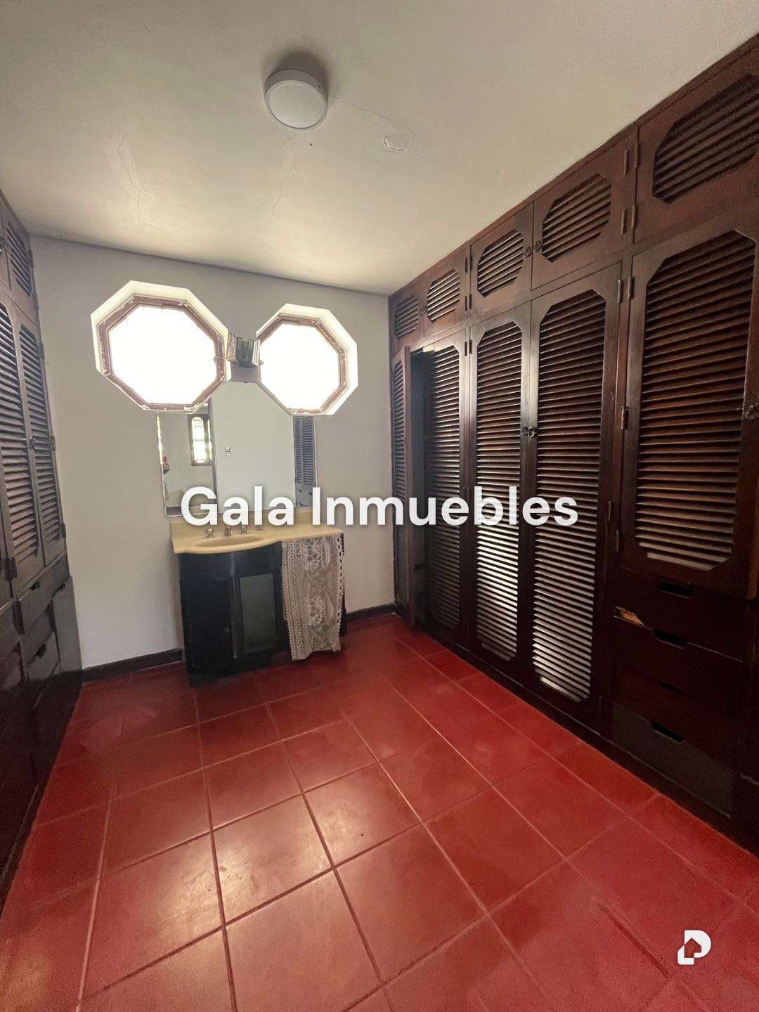 House in Prados del Este, Caracas – 32