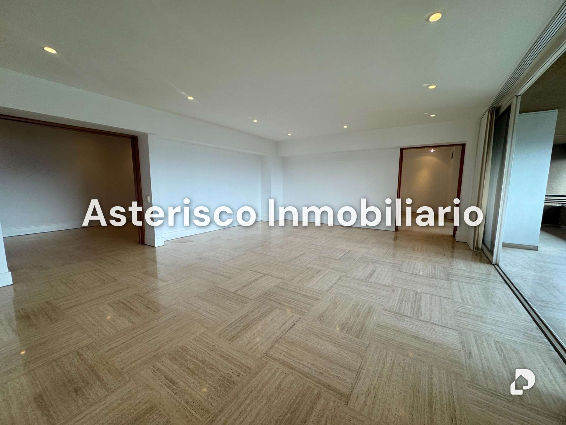 Apartamento en Altamira, Caracas – 1