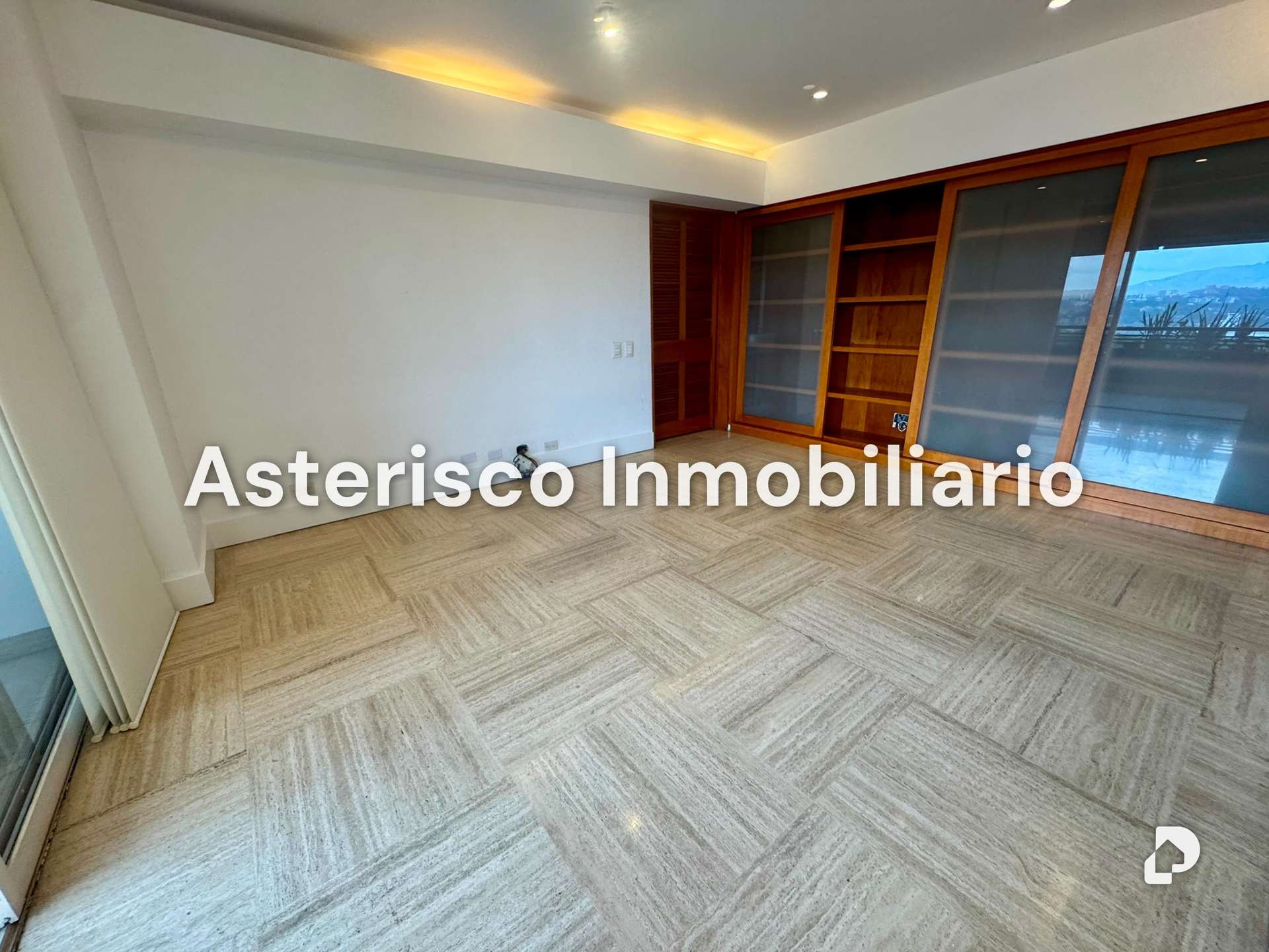 Apartamento en Altamira, Caracas – 2