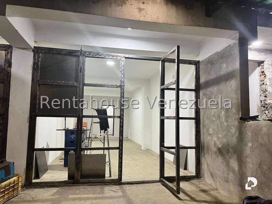 House in Catia, Caracas – 27