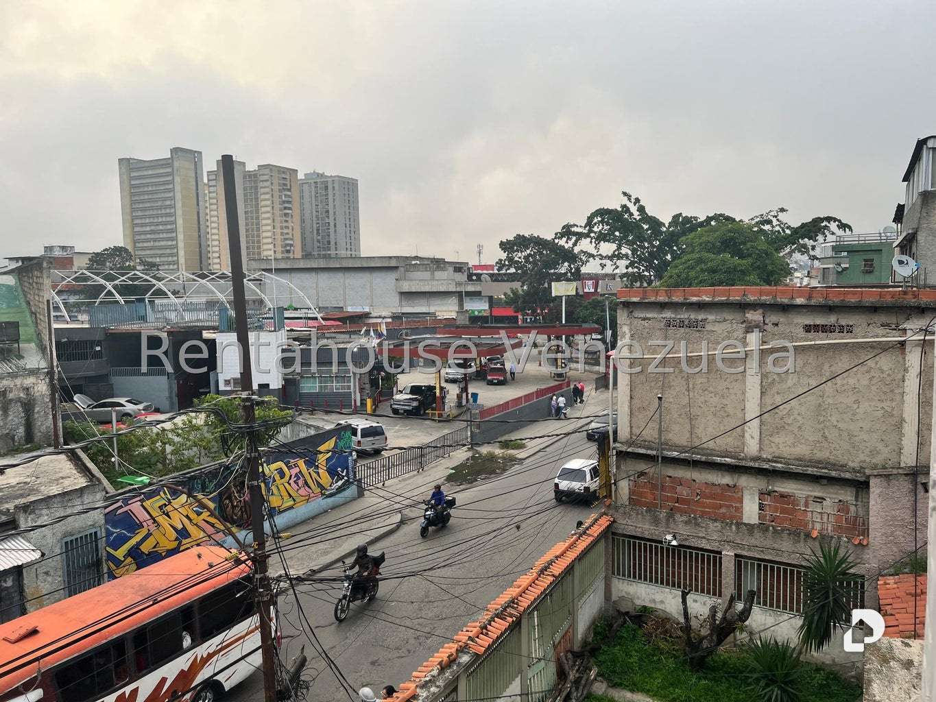 House in Catia, Caracas – 24