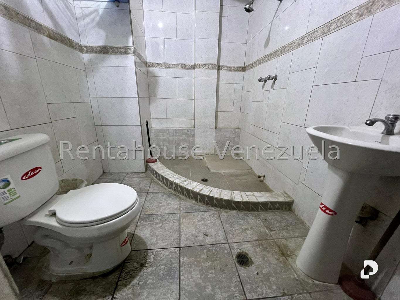 House in Catia, Caracas – 16