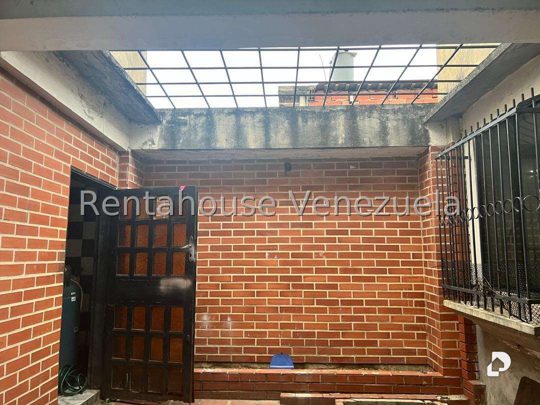 House in Catia, Caracas – 10
