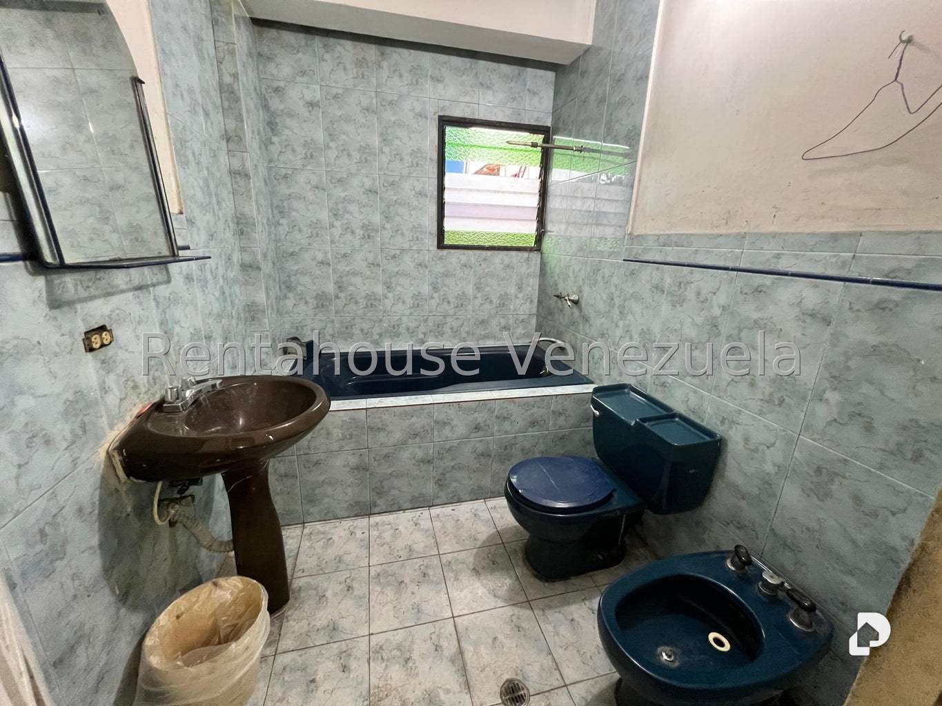 House in Catia, Caracas – 15