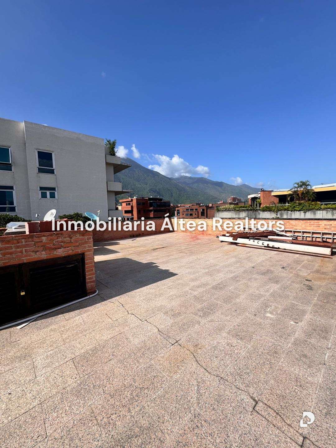 Apartamento en Campo Alegre, Caracas – 15