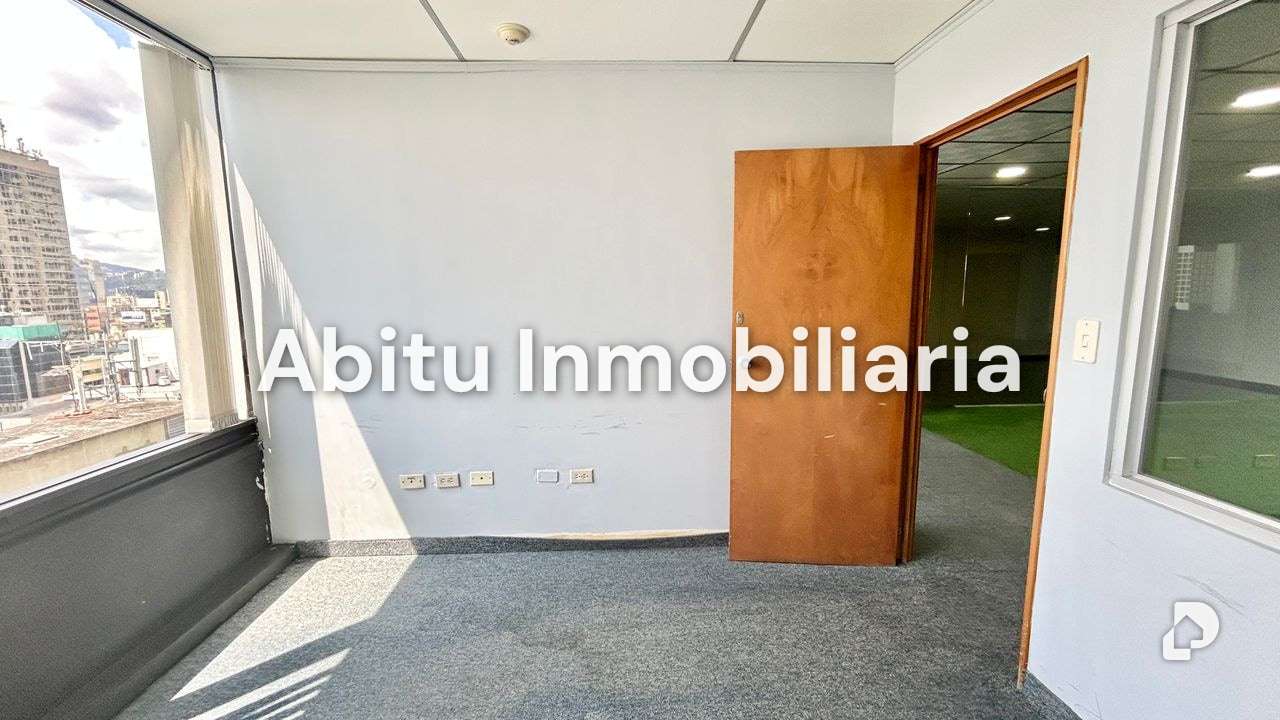 Office in Altamira, Caracas – 11