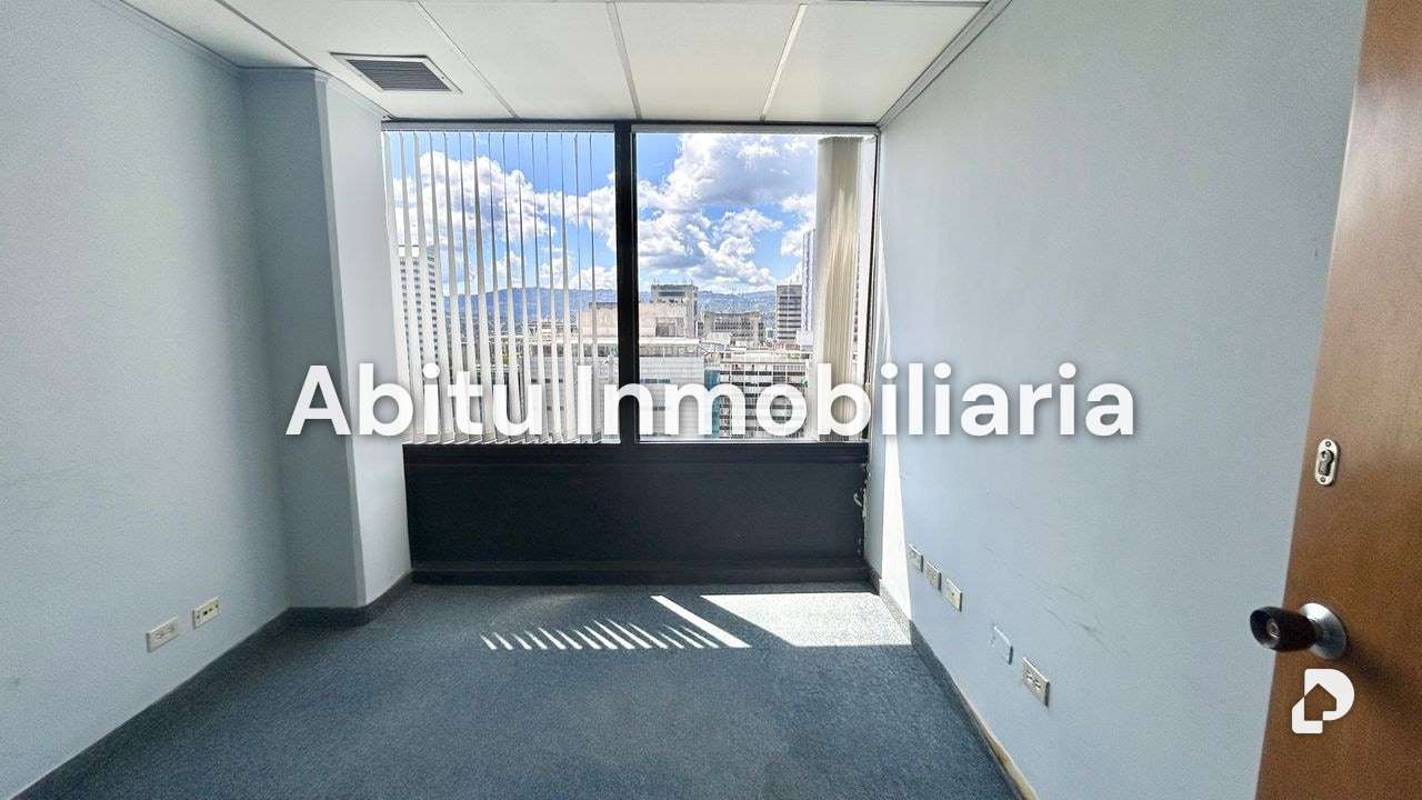 Office in Altamira, Caracas – 8