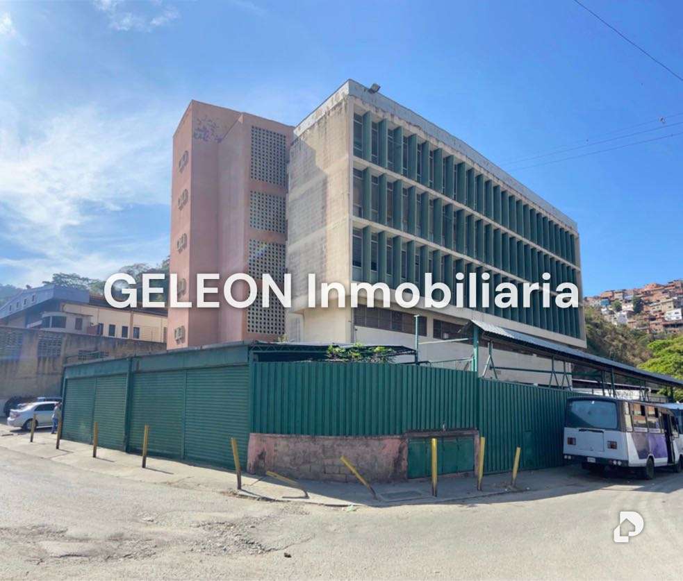 Edificio en Palo Verde, Caracas – 2