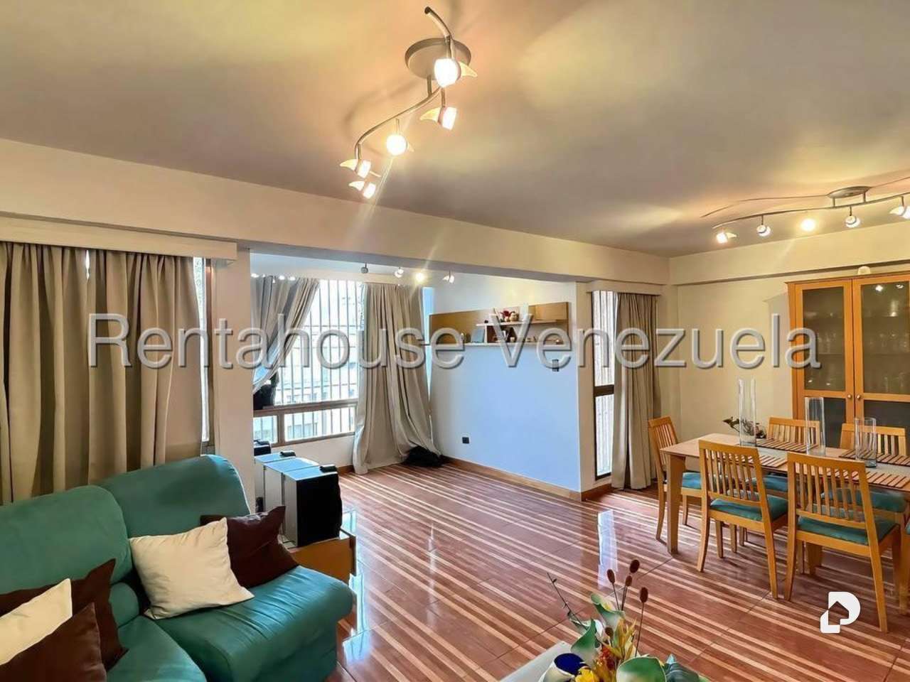 Apartamento en La Urbina, Caracas – 2