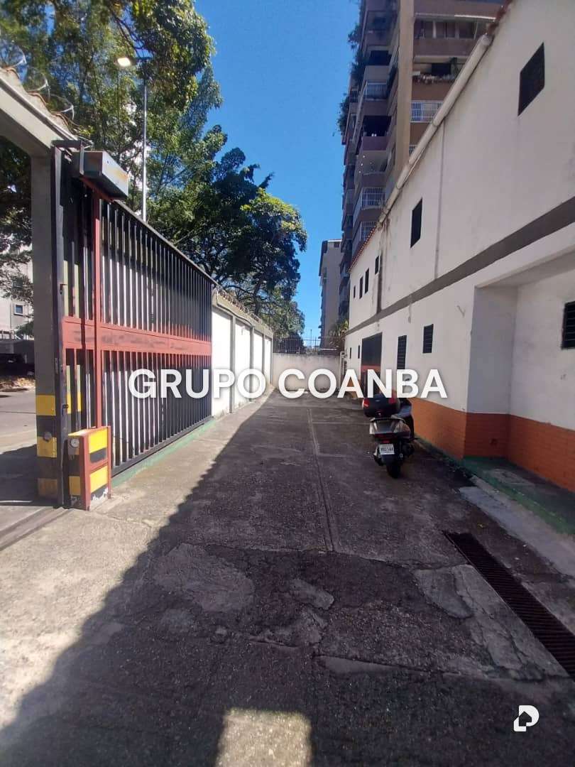 Edificio en La Florida, Caracas – 2