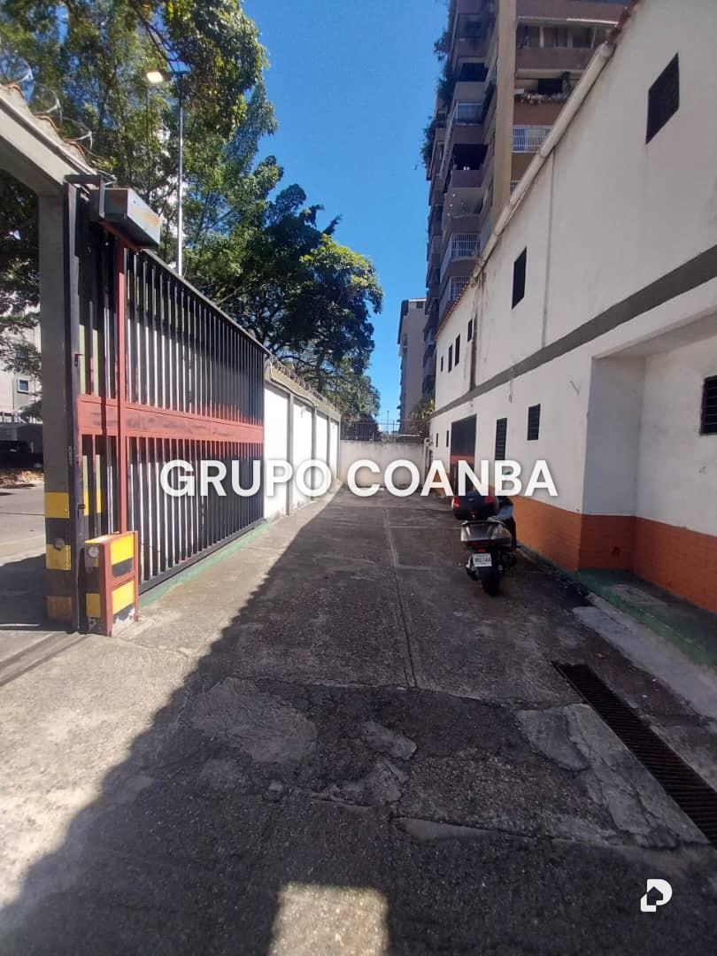 Edificio en La Florida, Caracas – 2