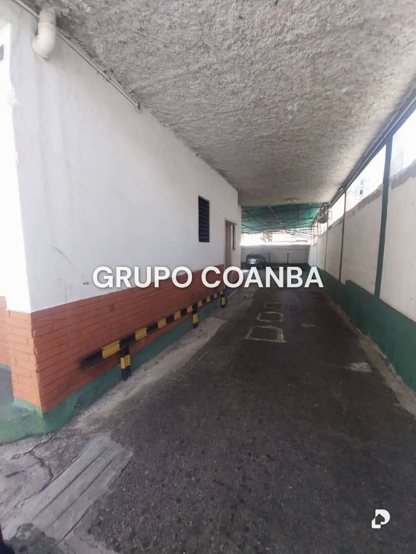 Edificio en La Florida, Caracas – 4