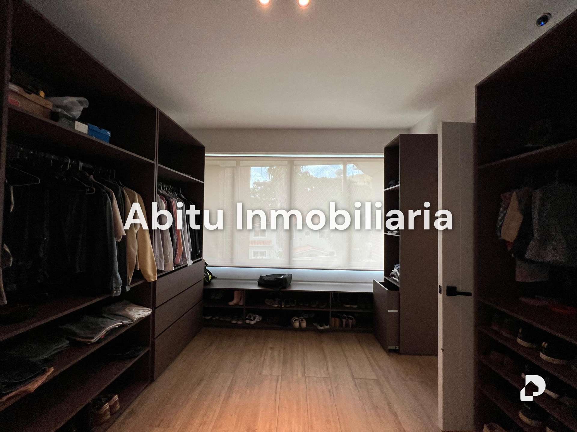 Apartamento en Altamira, Caracas – 13