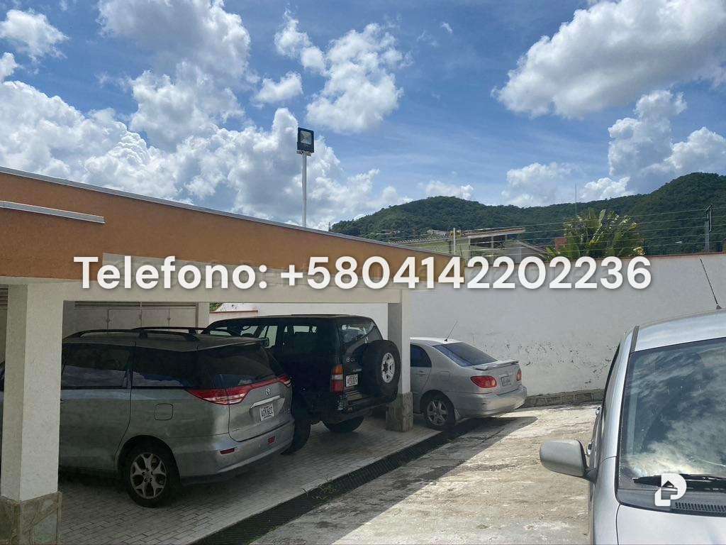Casa en Prados del Este, Caracas – 21
