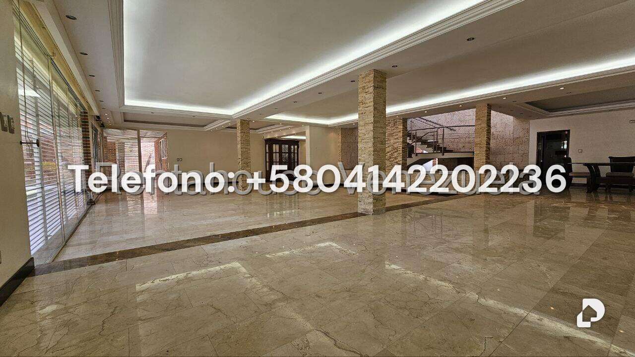 Casa en Cumbres de Curumo, Caracas – 81
