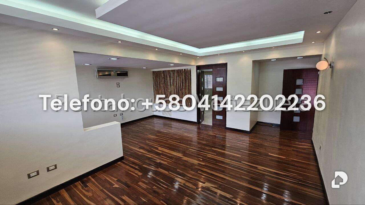 Casa en Cumbres de Curumo, Caracas – 118