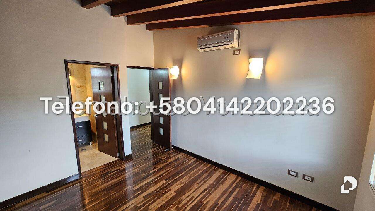 Casa en Cumbres de Curumo, Caracas – 35