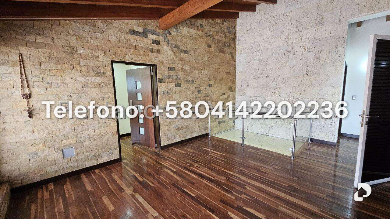Casa en Cumbres de Curumo, Caracas – 103