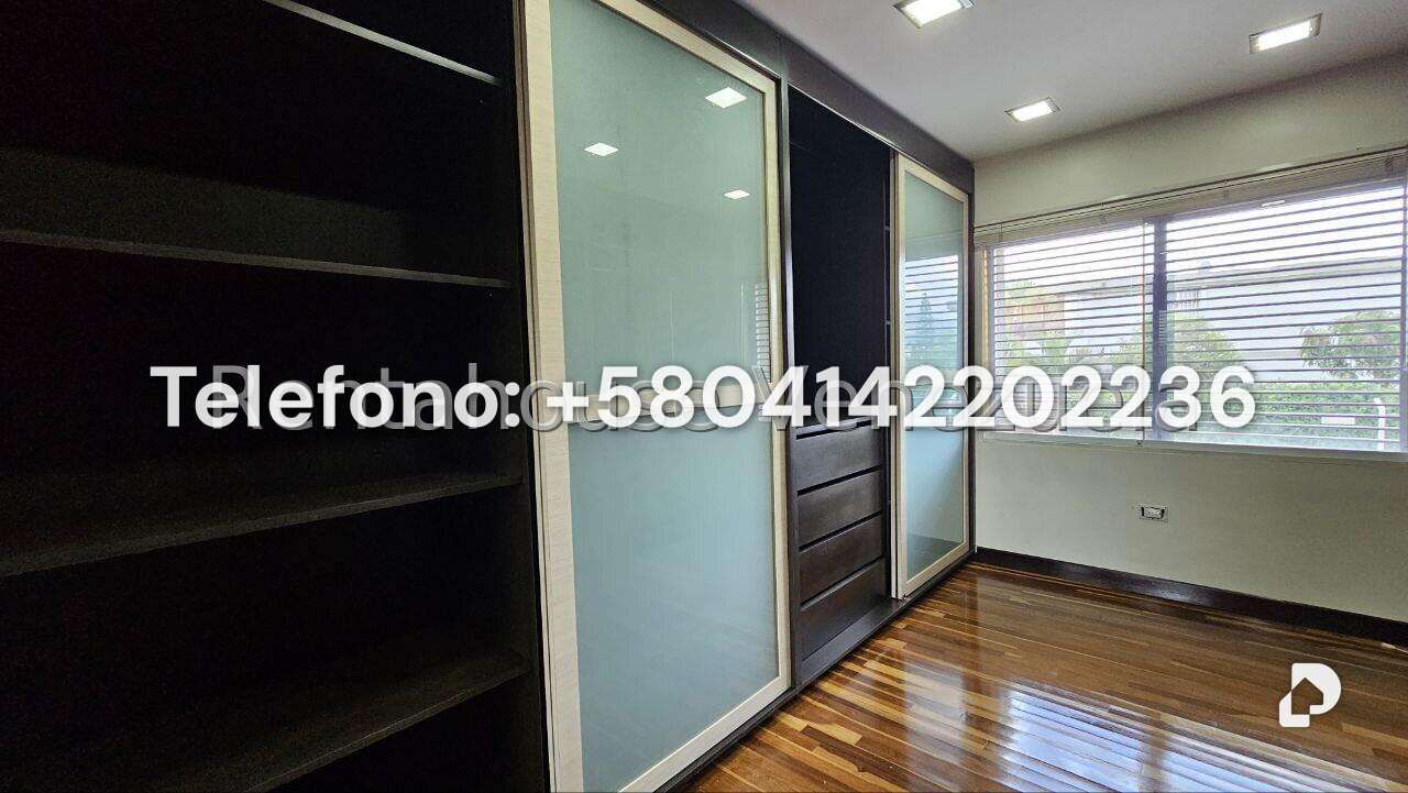 Casa en Cumbres de Curumo, Caracas – 70