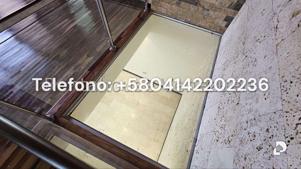 Casa en Cumbres de Curumo, Caracas – 85