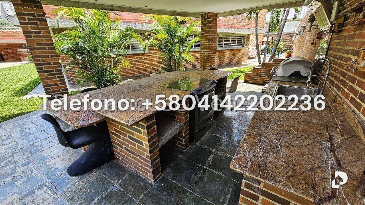 Casa en Cumbres de Curumo, Caracas – 80