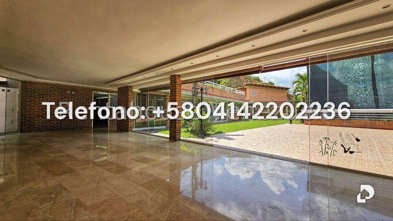 Casa en Cumbres de Curumo, Caracas – 102