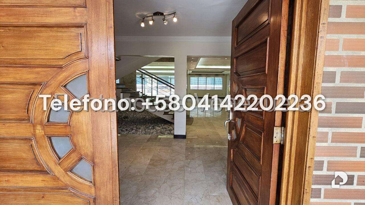 Casa en Cumbres de Curumo, Caracas – 60