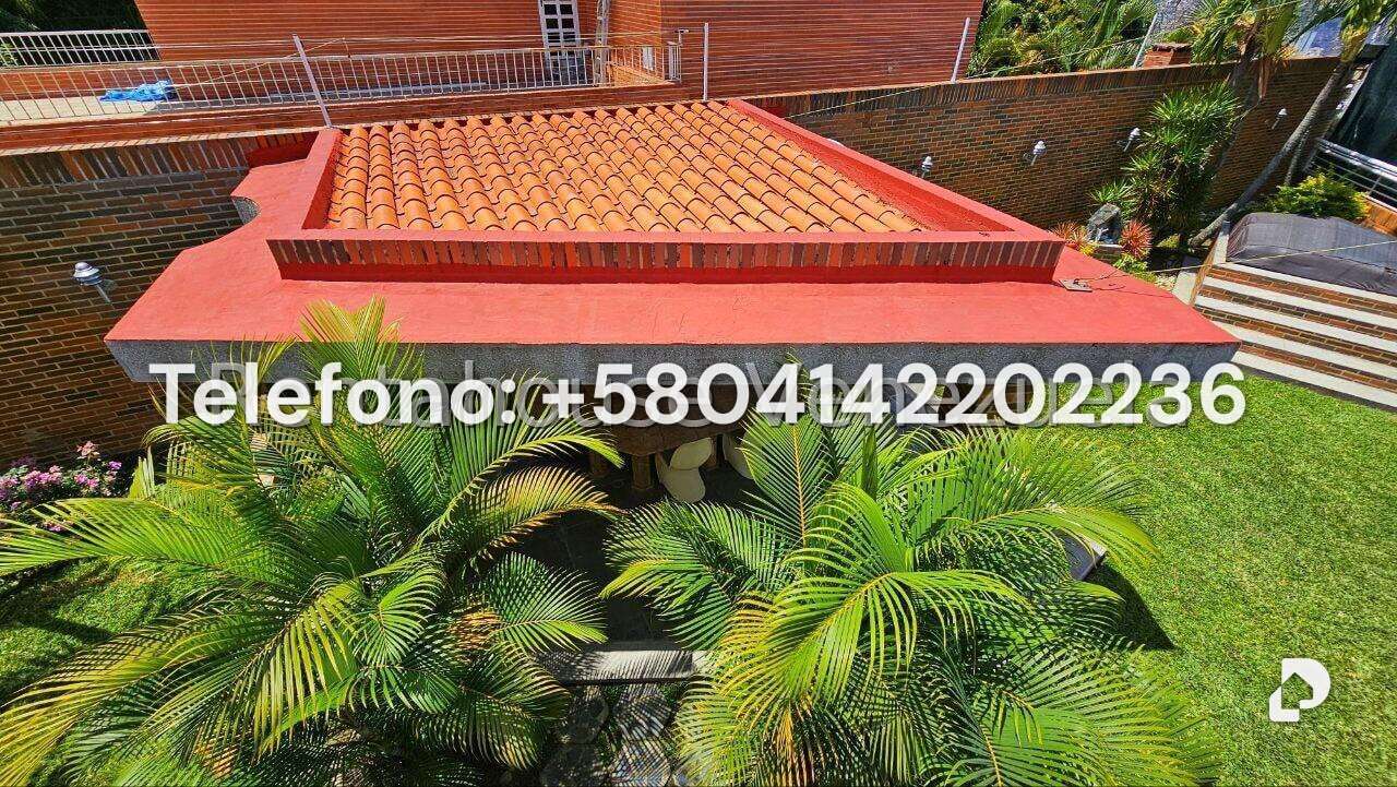 Casa en Cumbres de Curumo, Caracas – 25