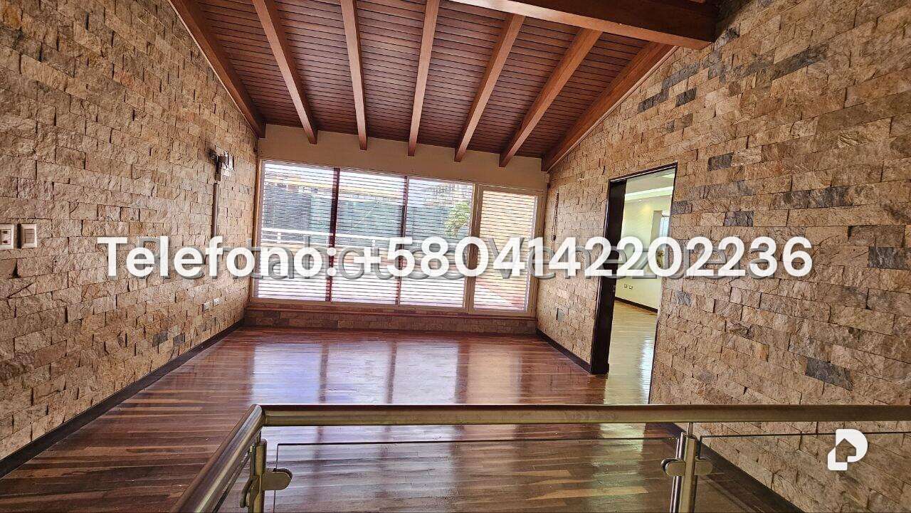 Casa en Cumbres de Curumo, Caracas – 105